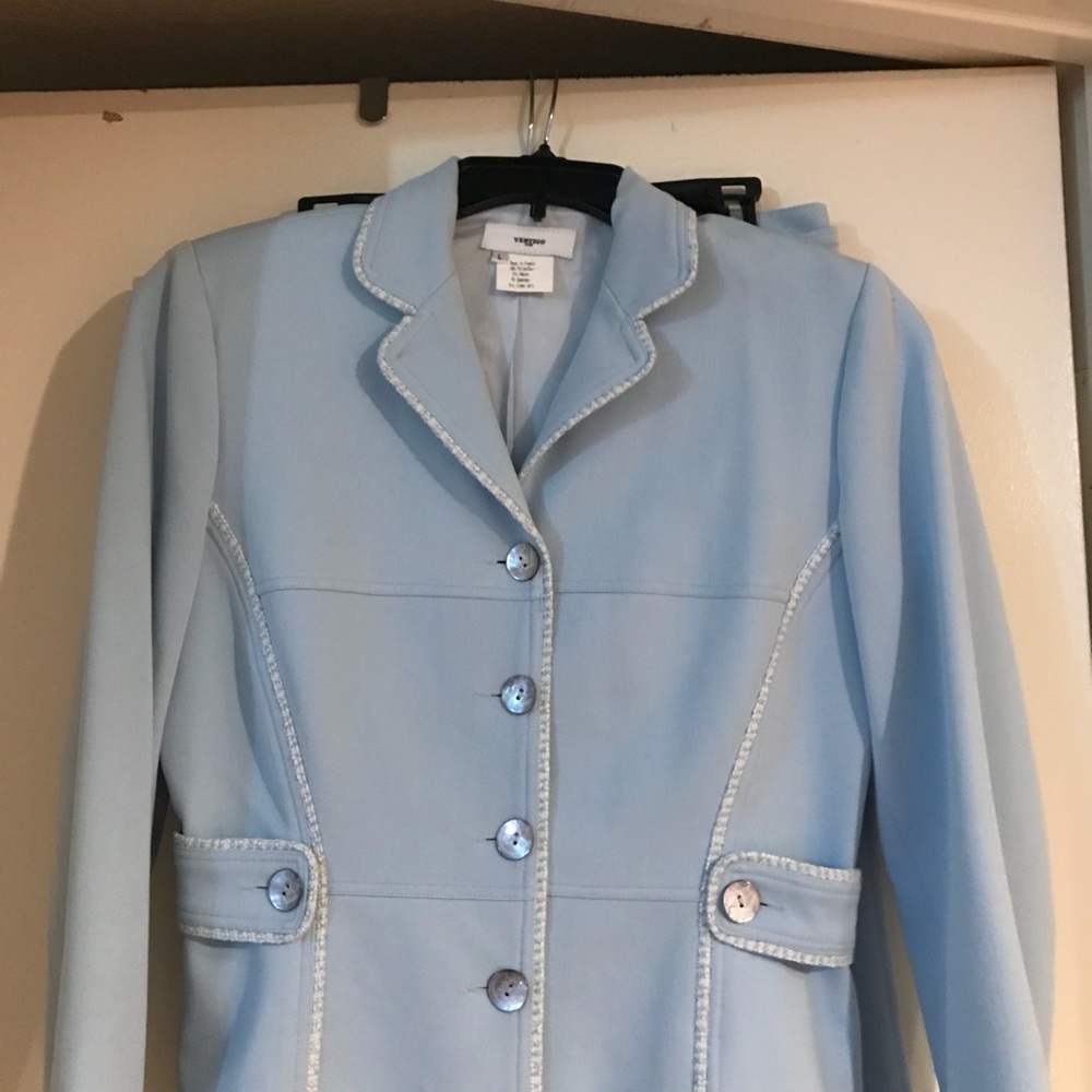 Vertigo Paris pant suit baby blue 150 firm